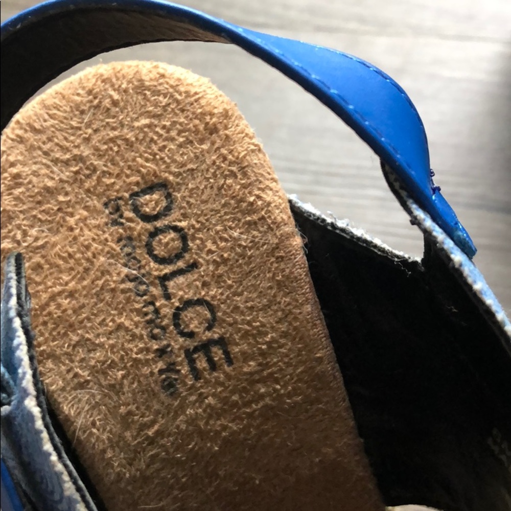 🆕 Dolce by Mojo Moxy Distressed platform Sandals - Picture 2 of 4